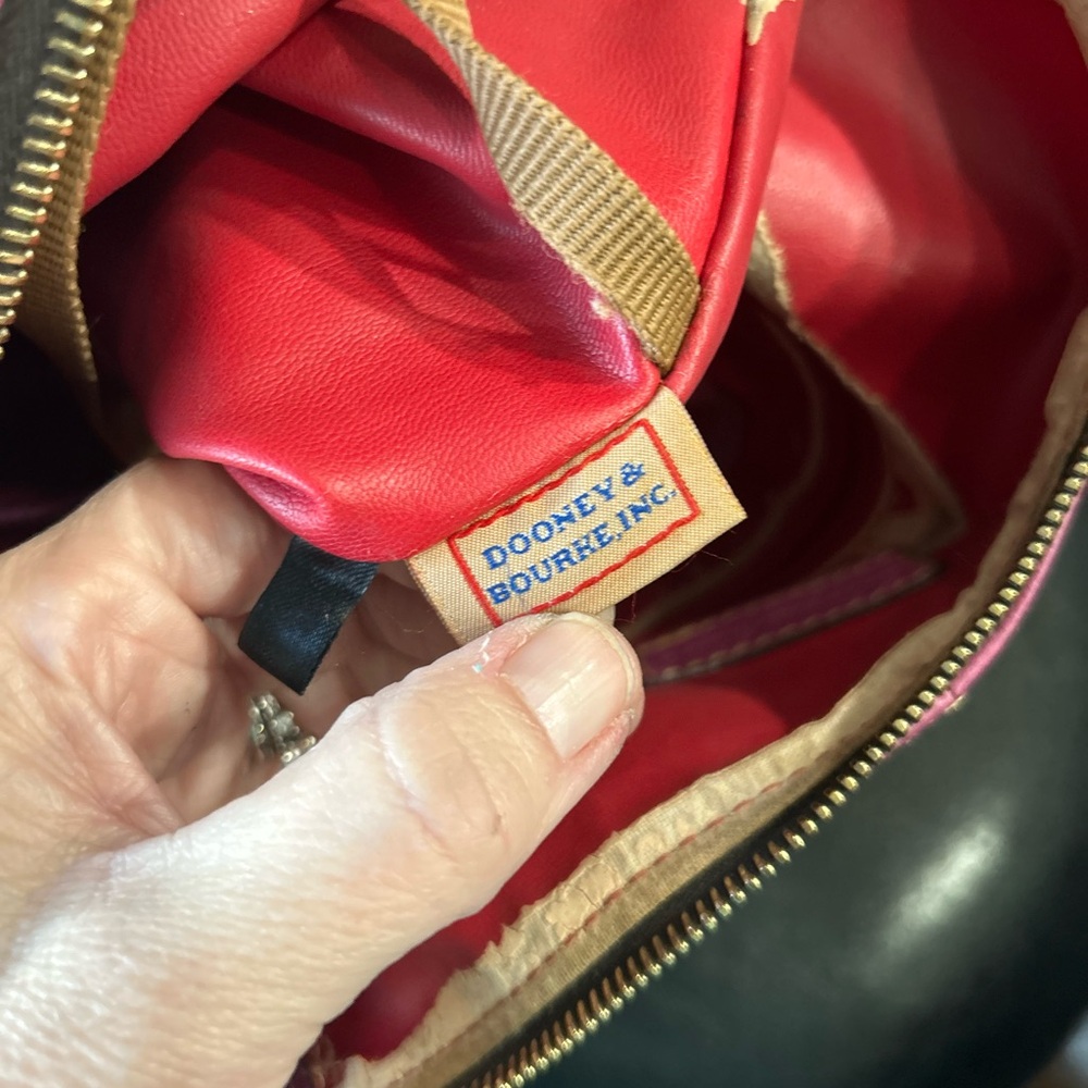 Orchid Dooney & Bourke “Sophie” hobo bag in pebble leather. - Picture 9 of 13